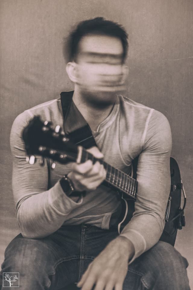 Meet The Flashbulb